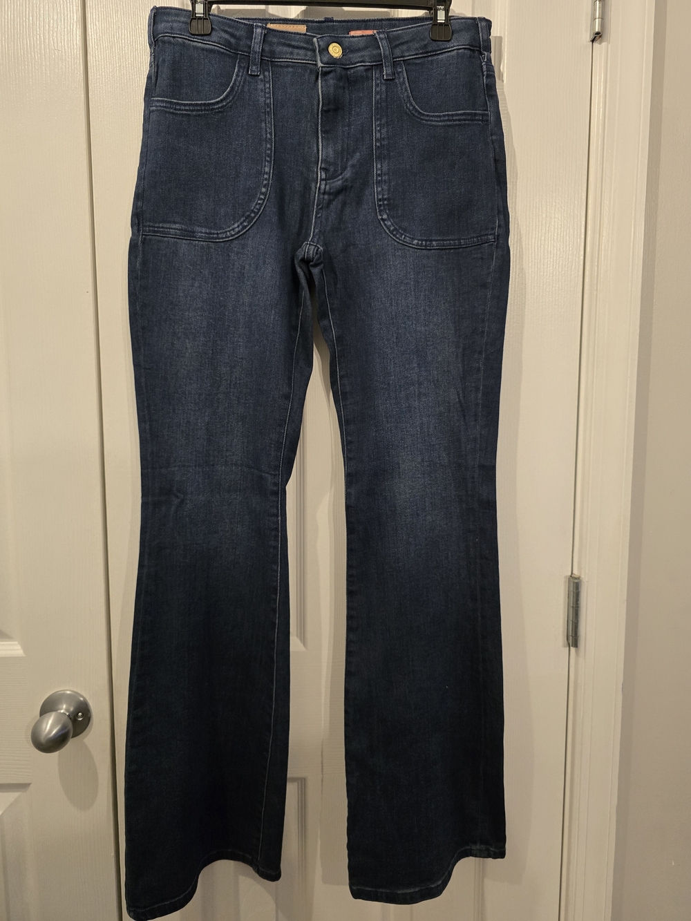 NWOT Pilcro Dark Wash Jeans - 28